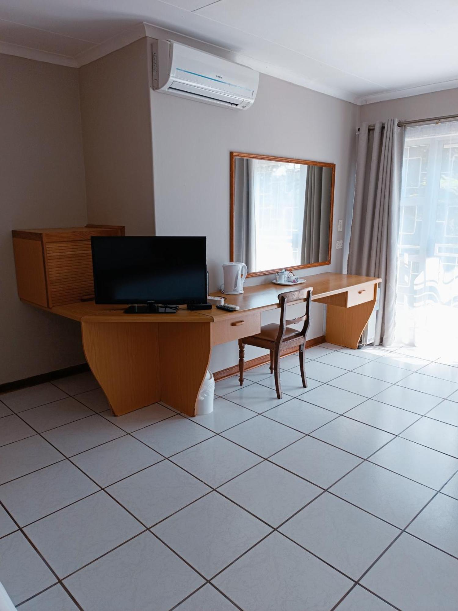 Pecan Farm Guesthouse Louis Trichardt Exteriér fotografie