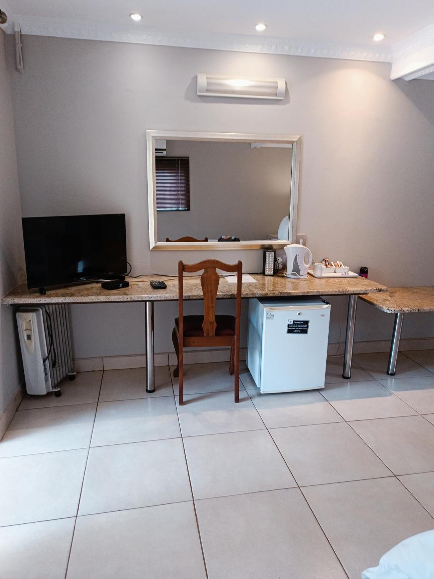 Pecan Farm Guesthouse Louis Trichardt Exteriér fotografie